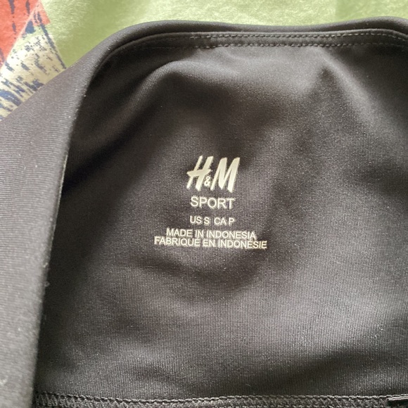 H&M - Biker Shorts - Size Small - Picture 2 of 7